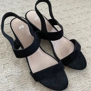 Black Strappy Mid-Heels